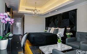 Qbic City Hotel